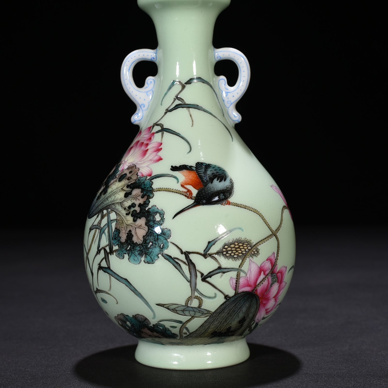 Qing Dynasty Yongzheng enamel lotus pond kingfisher amphorae