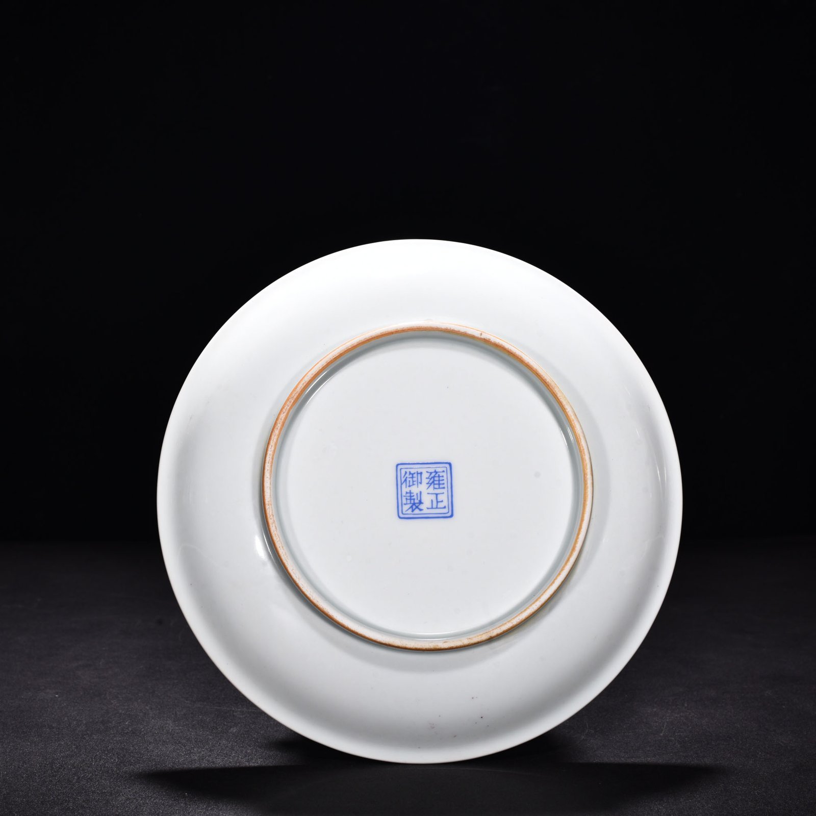 Qing Dynasty Yongzheng enamel chrysanthemum flower plate