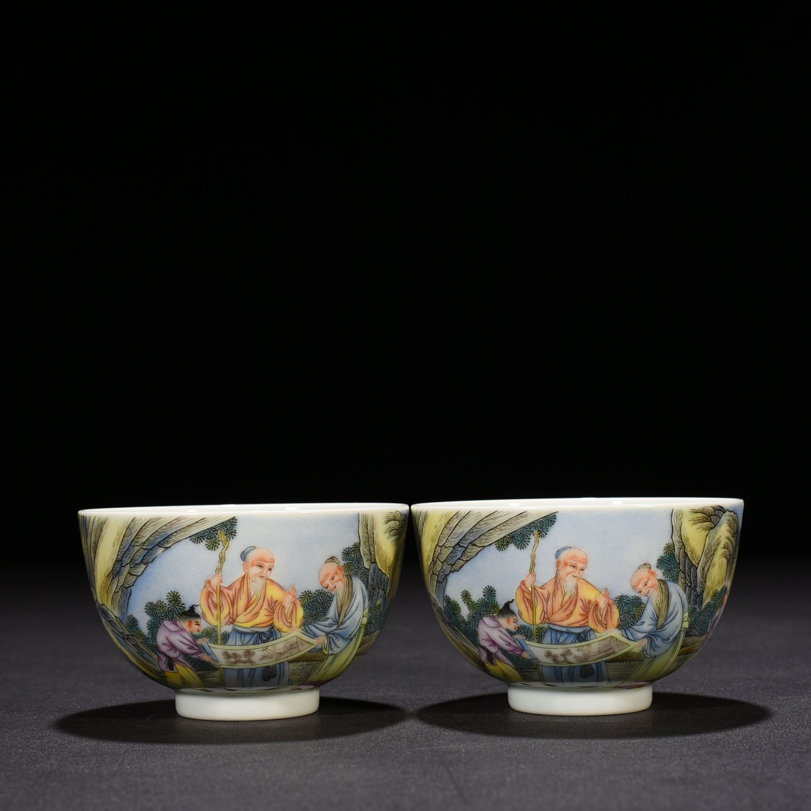 Qing Dynasty Yongzheng enamel cup with figures of Gaoshi