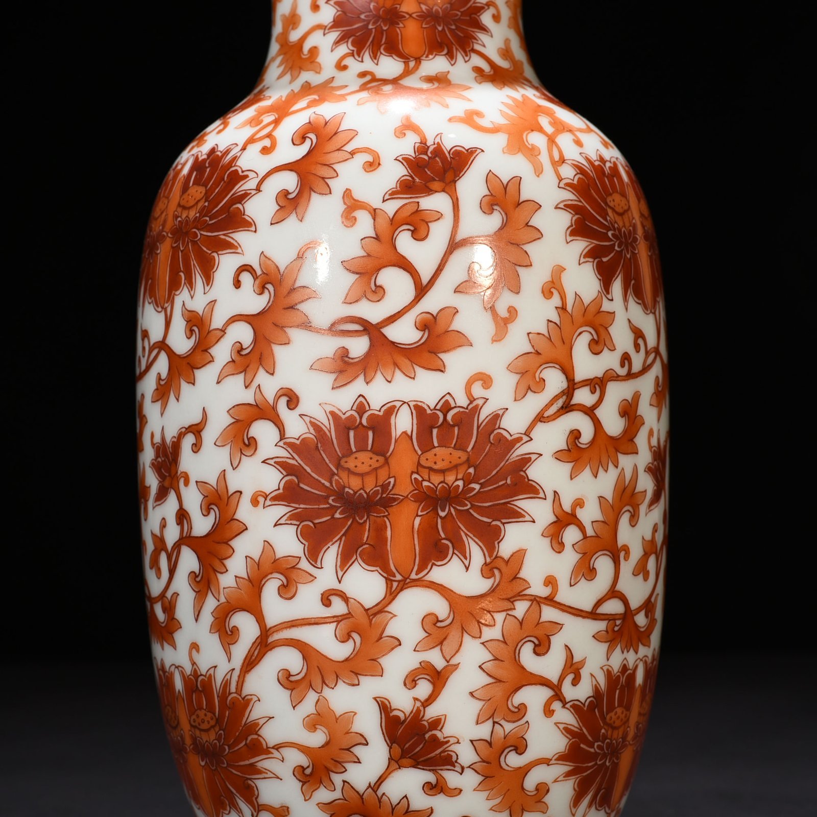 Qing Dynasty Yongzheng alum red lantern vase with entwined branches and lotus