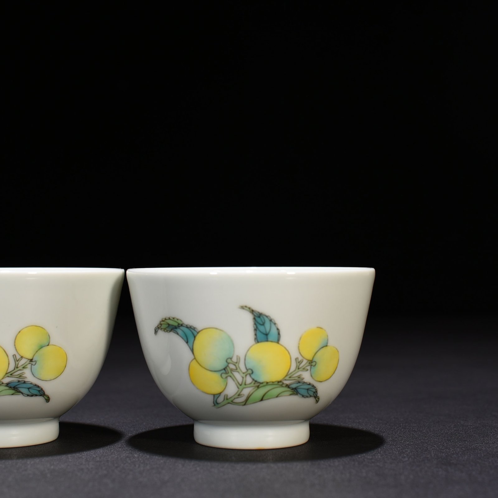 Qing Dynasty Yongzheng pastel Sanduo cup