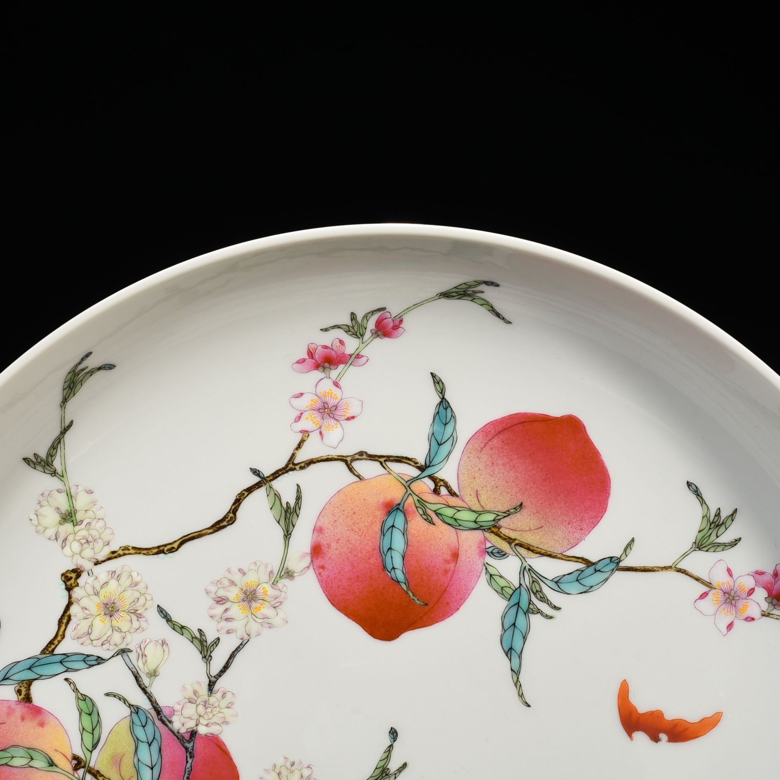 Qing Dynasty Yongzheng famille rose with five blessings nine peaches plate