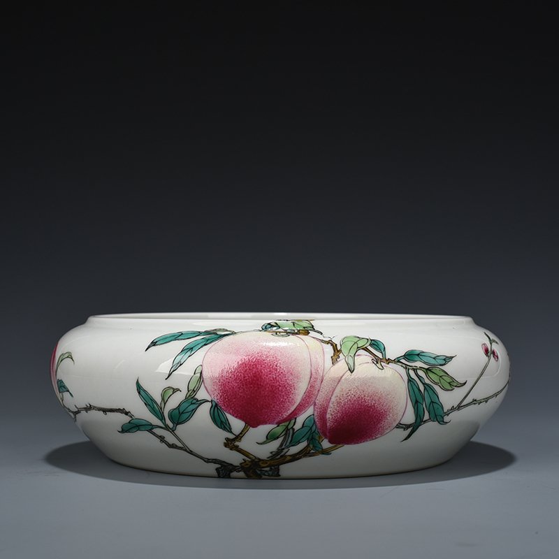 Qing Dynasty Yongzheng Pastel Five Blessings and Eight Peach Round Wash
