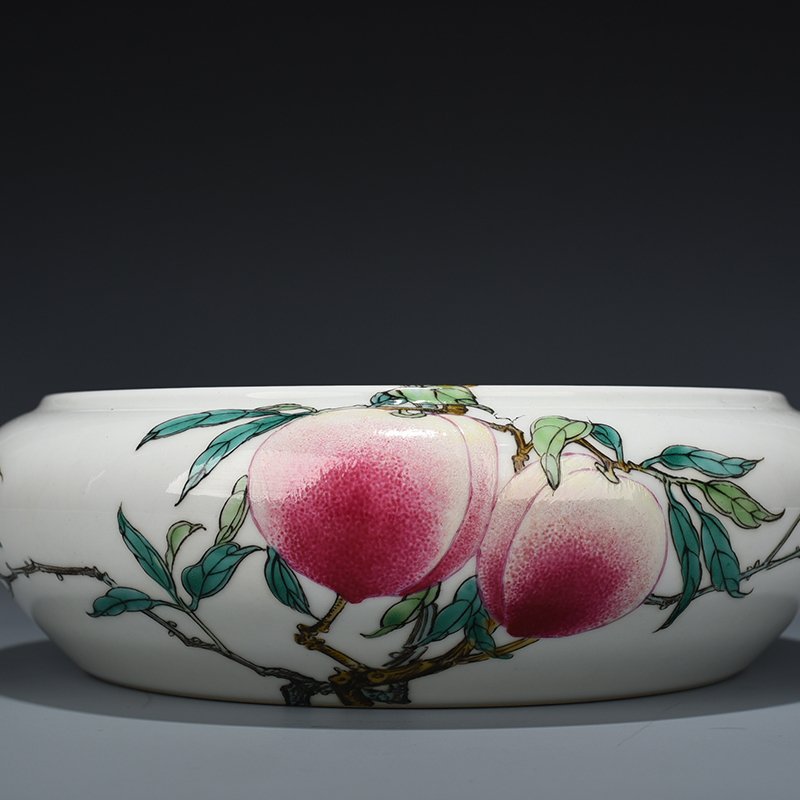 Qing Dynasty Yongzheng Pastel Five Blessings and Eight Peach Round Wash