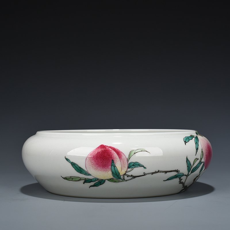 Qing Dynasty Yongzheng Pastel Five Blessings and Eight Peach Round Wash