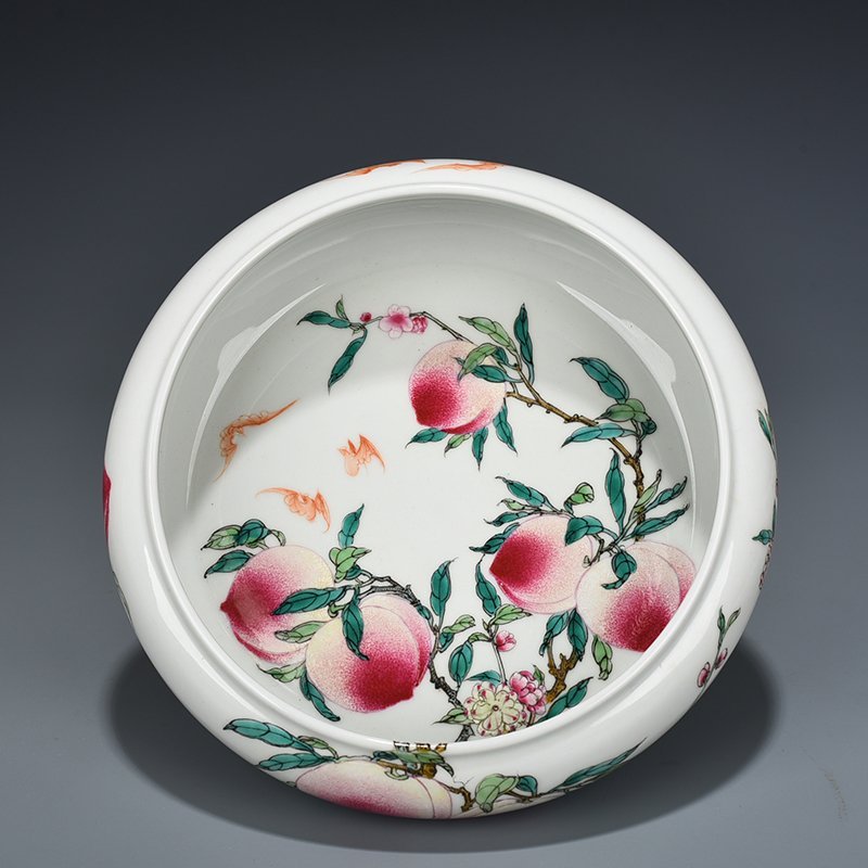 Qing Dynasty Yongzheng Pastel Five Blessings and Eight Peach Round Wash