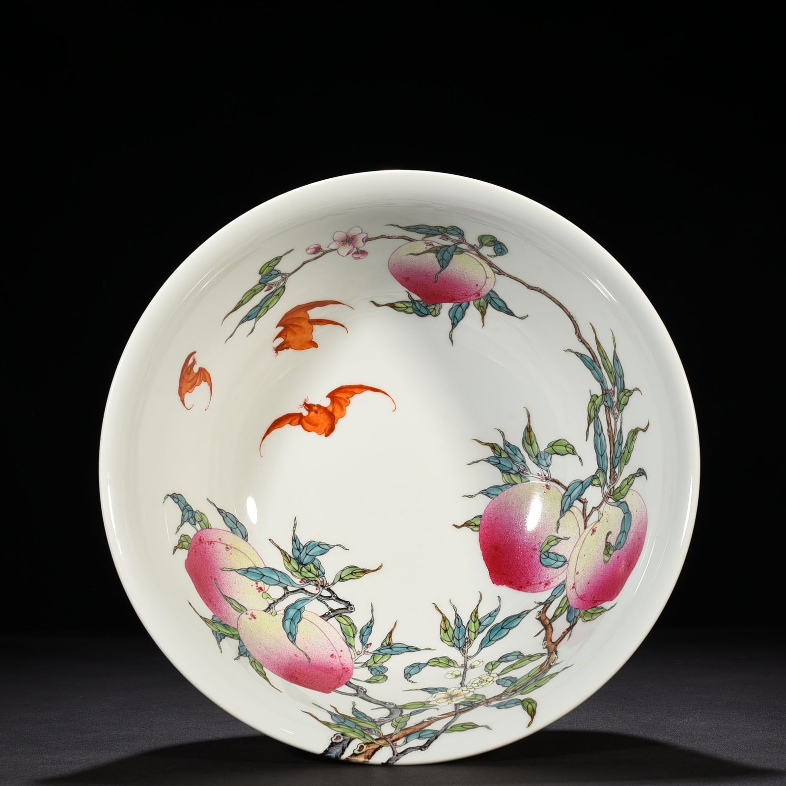 Qing Dynasty Yongzheng pastel five blessings and eight peach large bowl