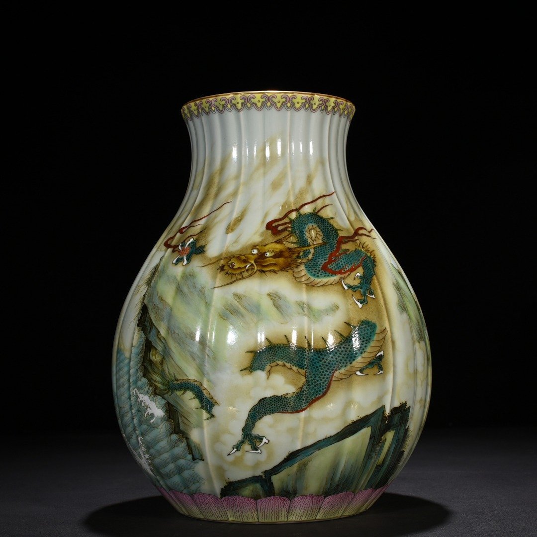 Qing Dynasty Yongzheng Pastel Double Dragon Playing with Pearls and Gualeng Zun
