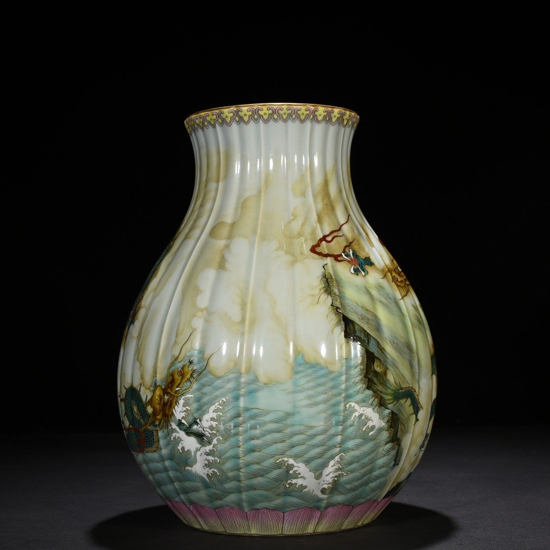 Qing Dynasty Yongzheng Pastel Double Dragon Playing with Pearls and Gualeng Zun