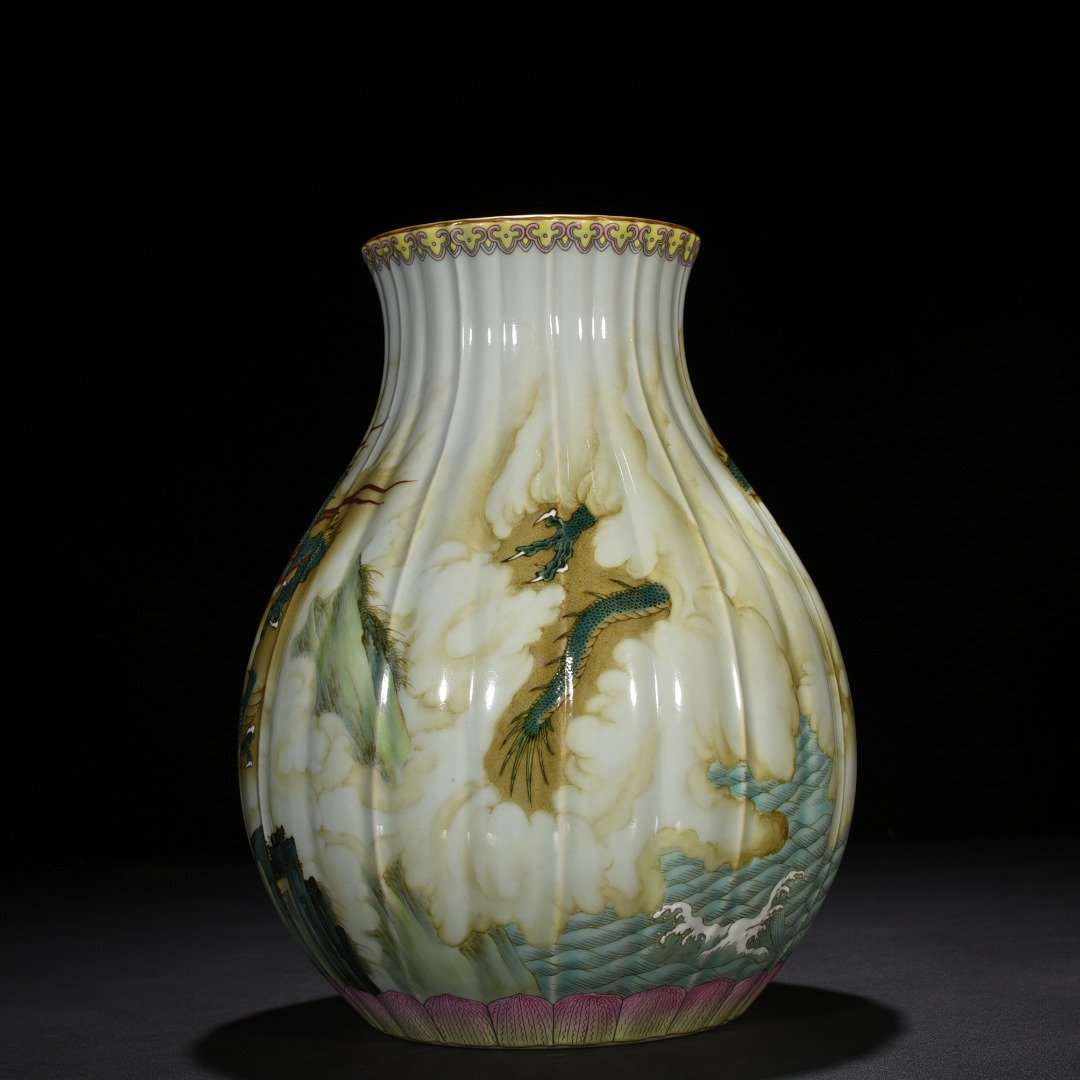 Qing Dynasty Yongzheng Pastel Double Dragon Playing with Pearls and Gualeng Zun