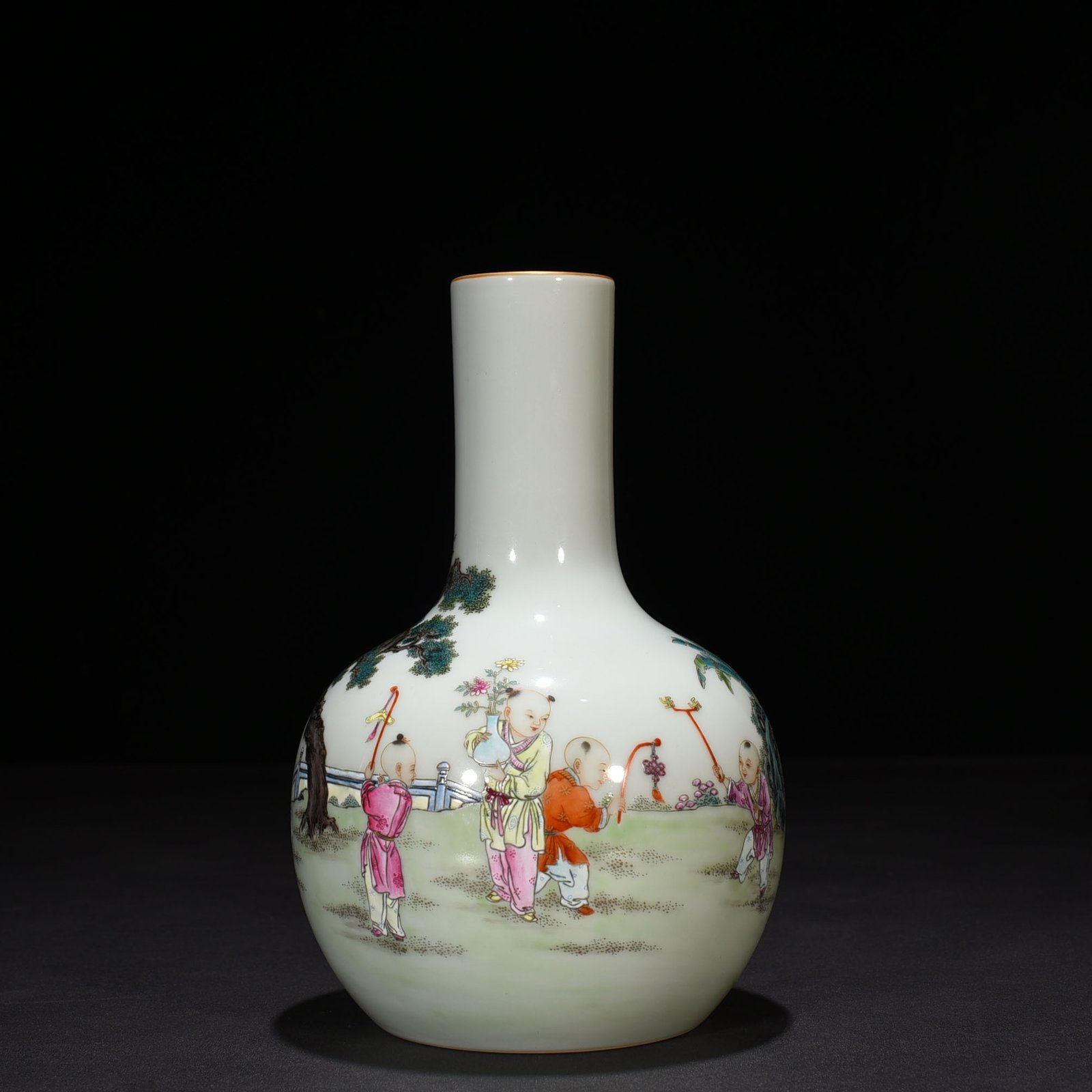 Qing Dynasty Yongzheng pastel celestial sphere vase with baby play