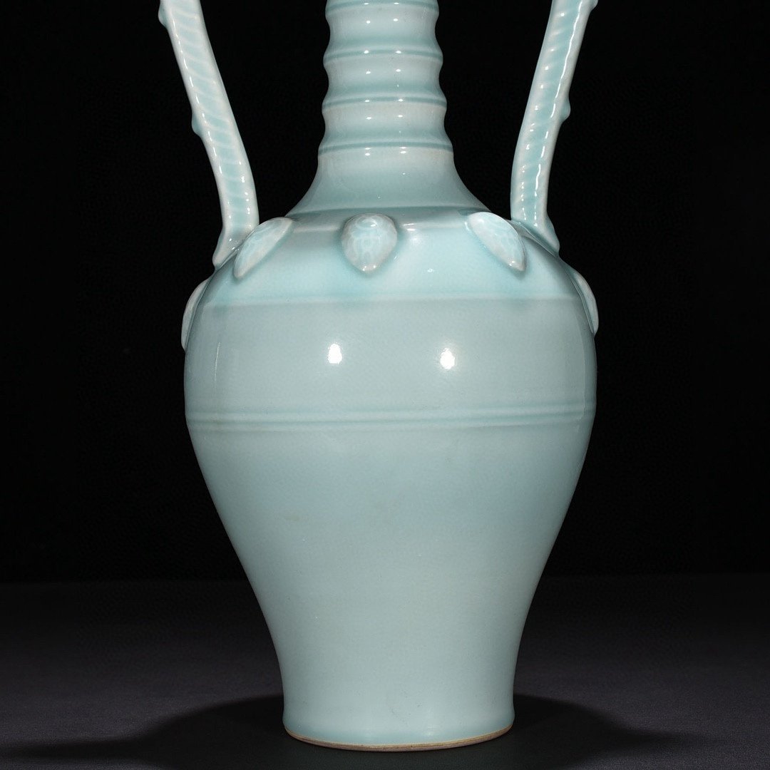 Qing Dynasty Yongzheng pink celadon glaze double dragon statue