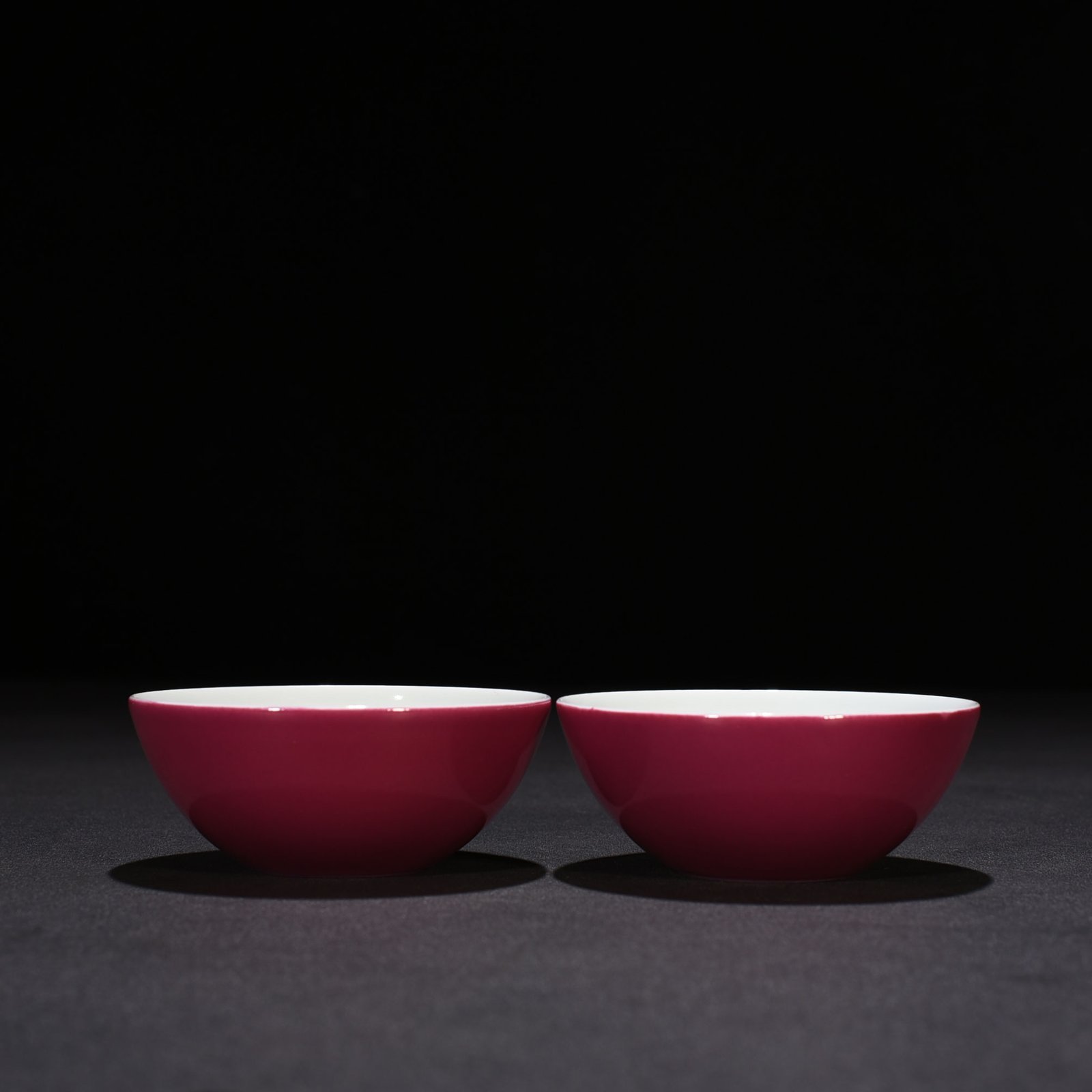Qing Dynasty Yongzheng carmine red glaze sleeping cup