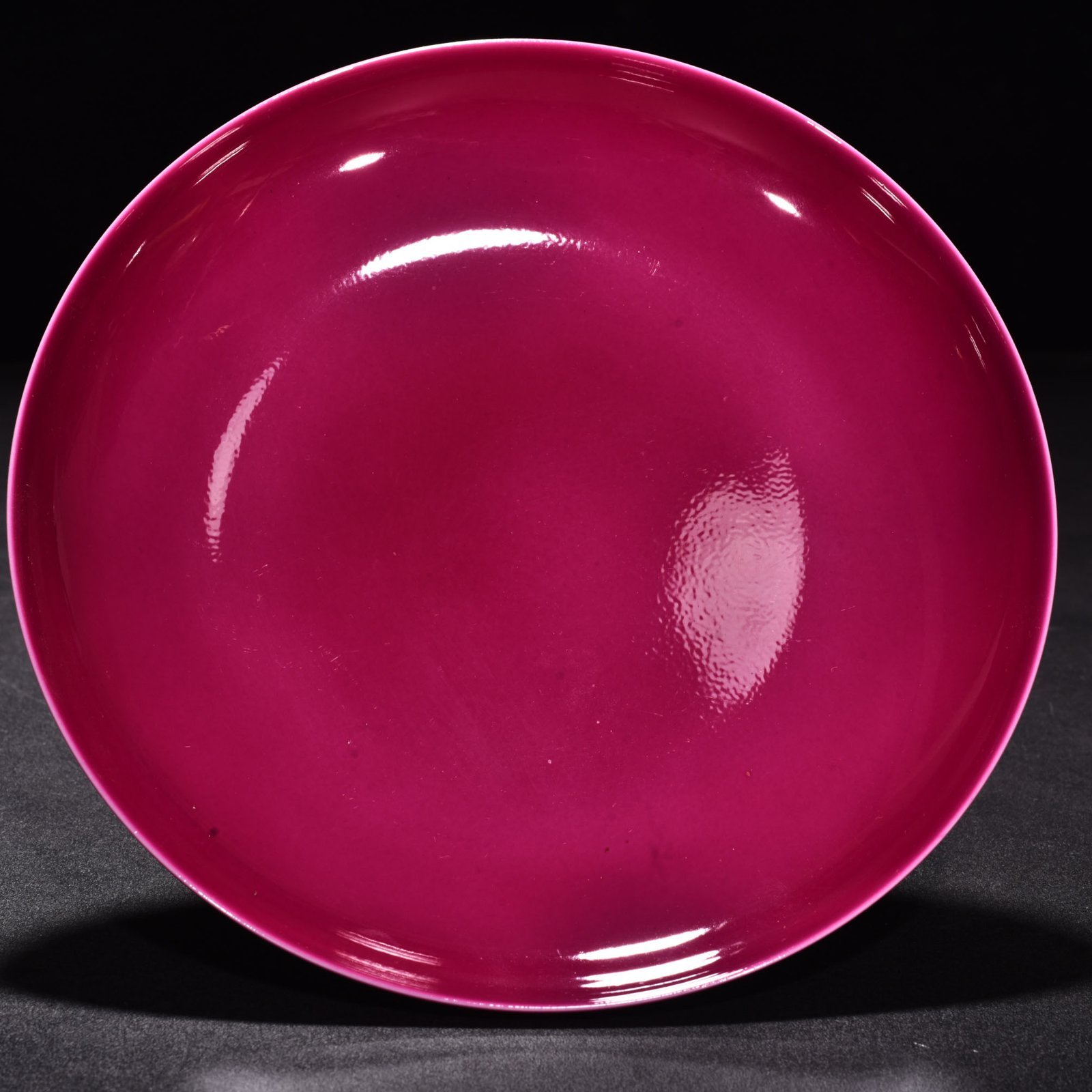 Qing Dynasty Yongzheng Carmine Red Glazed Disk