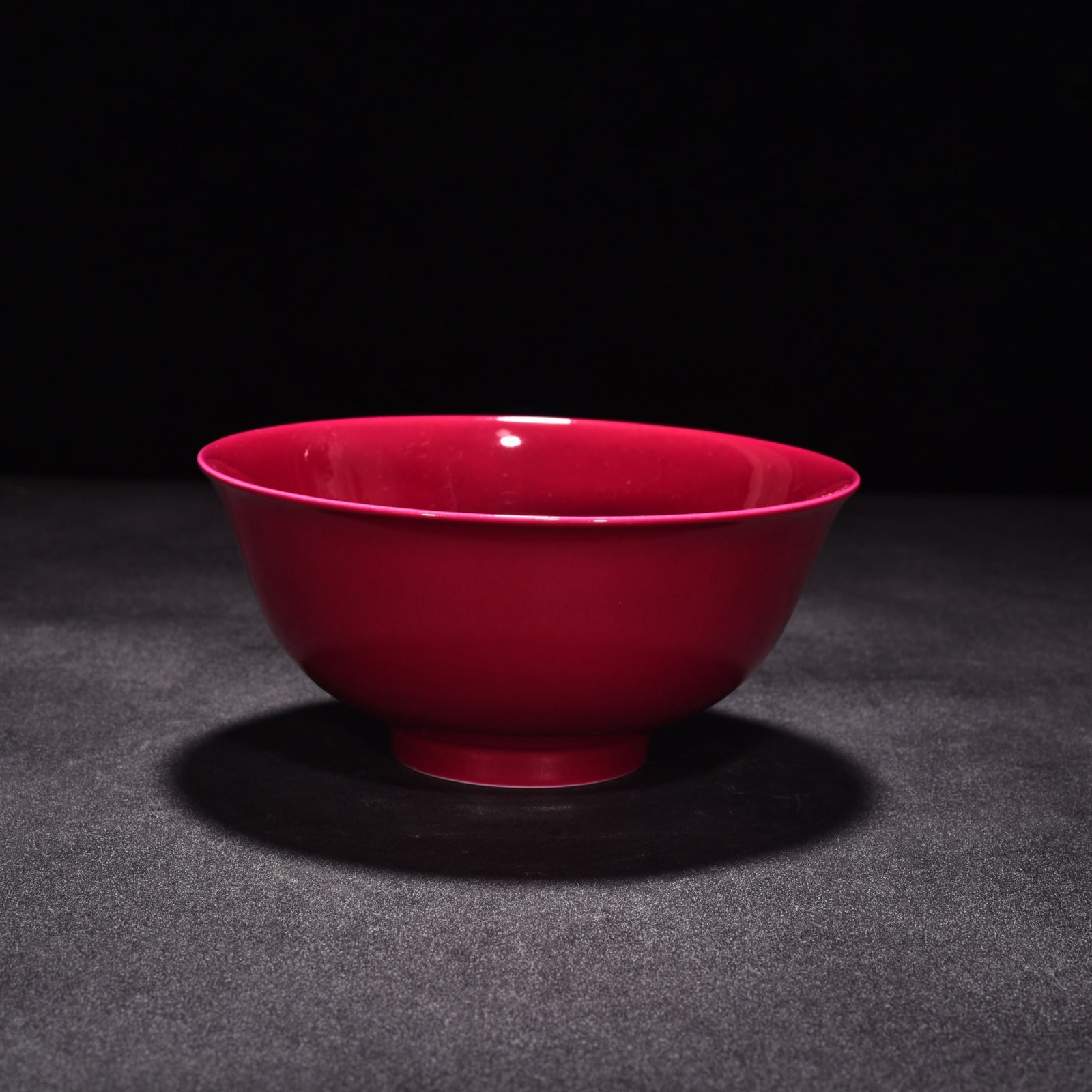 Qing Dynasty Yongzheng rouge red glaze palace bowl