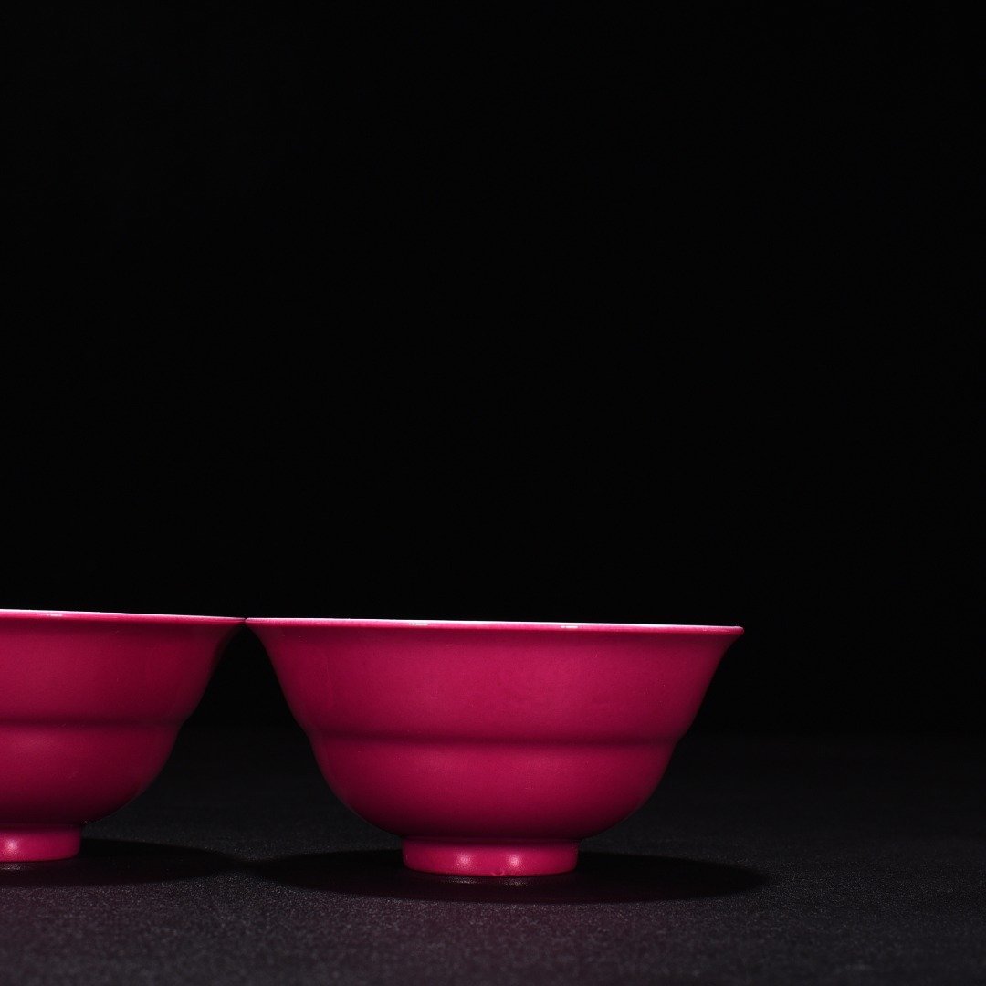 Qing Dynasty Yongzheng Carmine red glaze folded cup