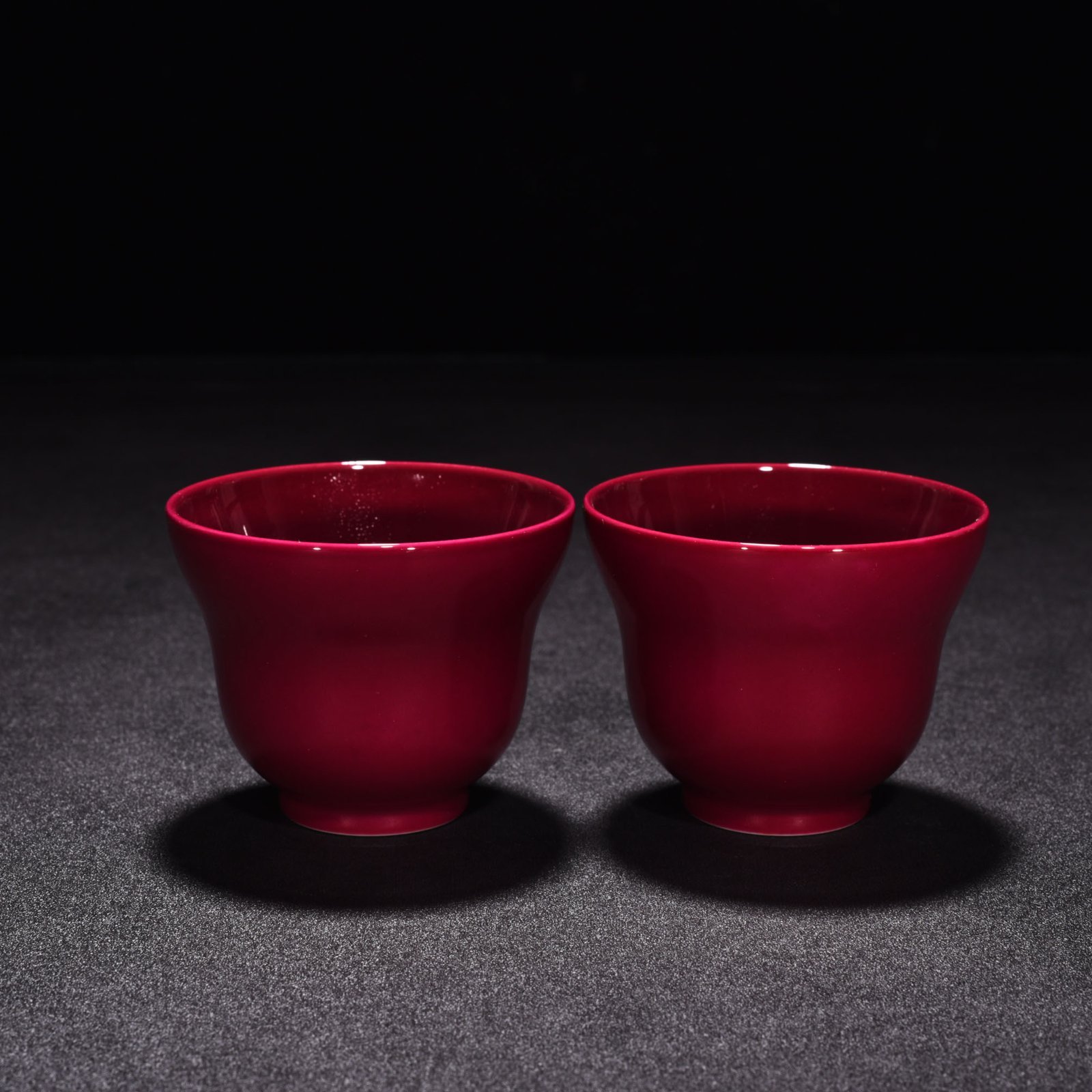 Qing Dynasty Yongzheng Carmine red glaze folding cup