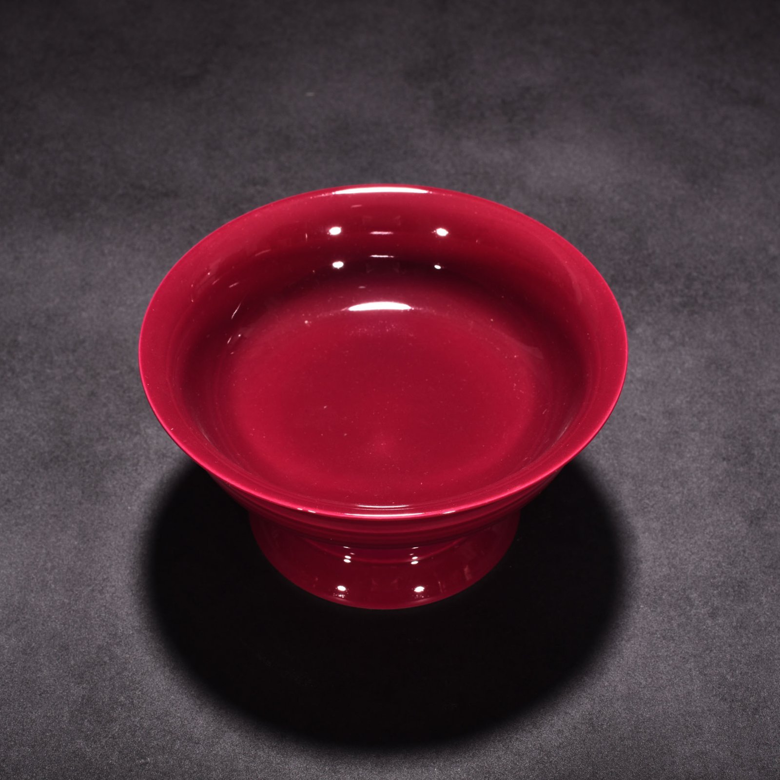 Qing Dynasty Yongzheng rouge red glaze foot plate