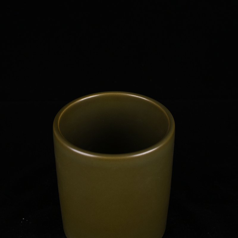 Qing Dynasty Yongzheng tea powder glaze pen holder