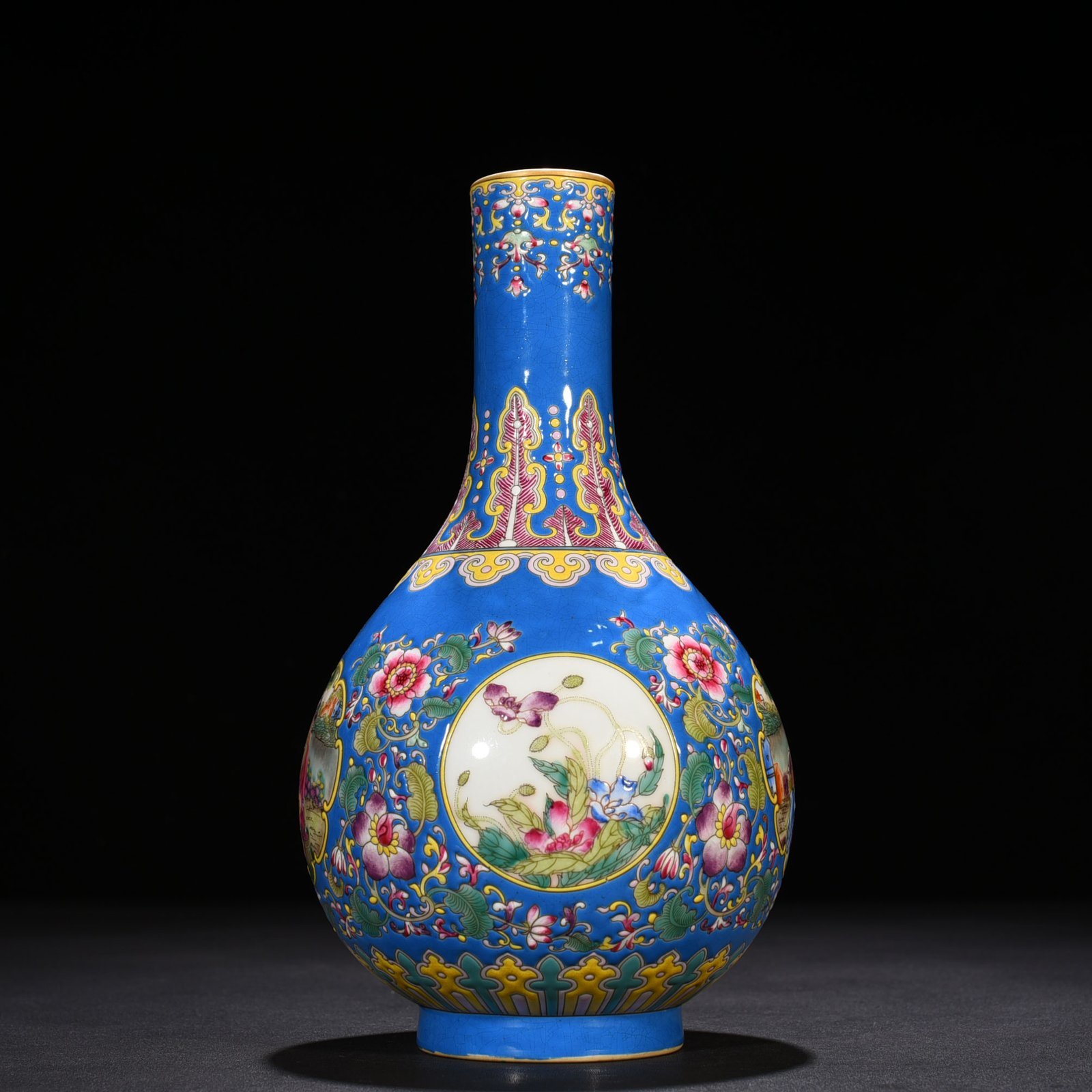 Qing Dynasty Yongzheng blue ground enamel window vase with Western figure pattern
