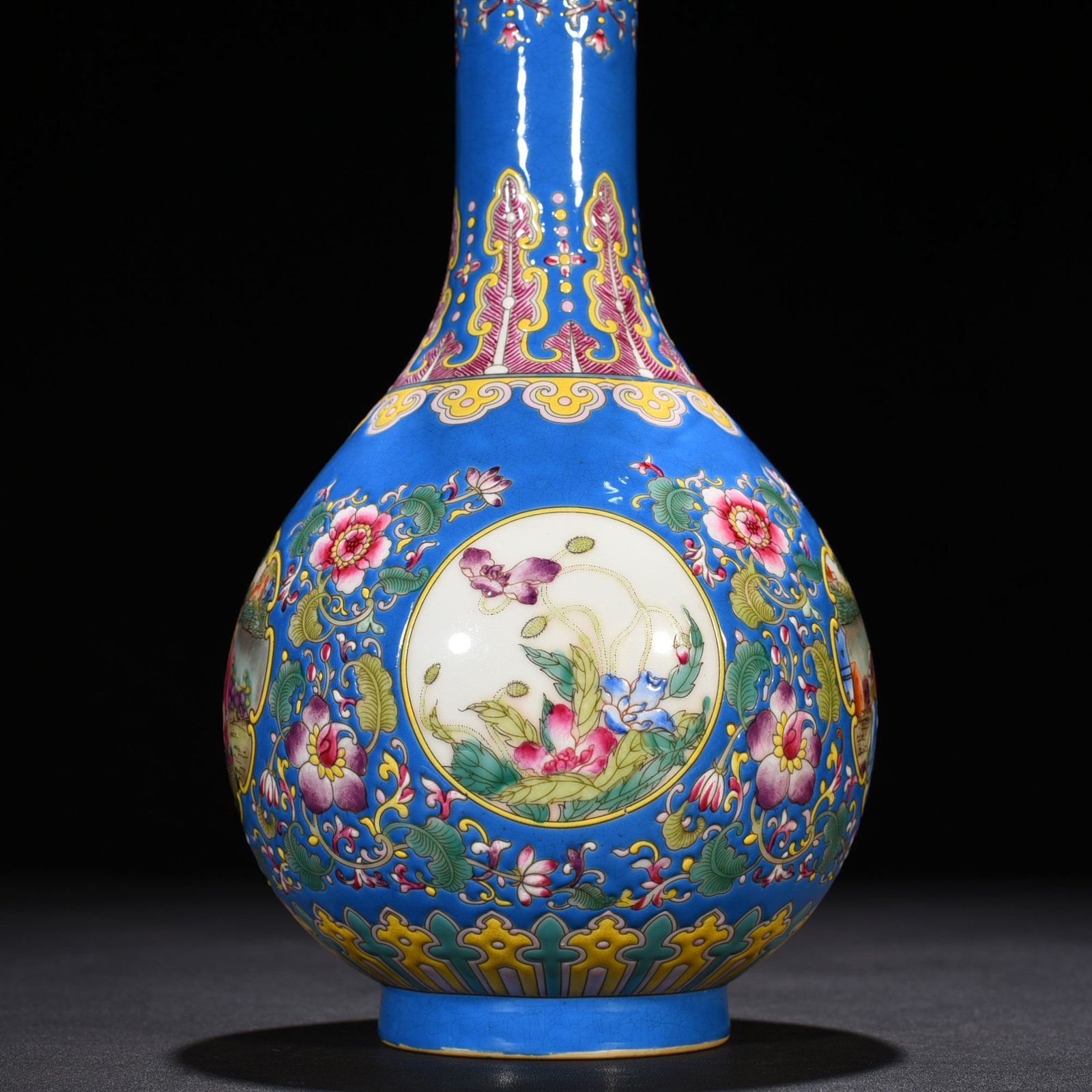 Qing Dynasty Yongzheng blue ground enamel window vase with Western figure pattern