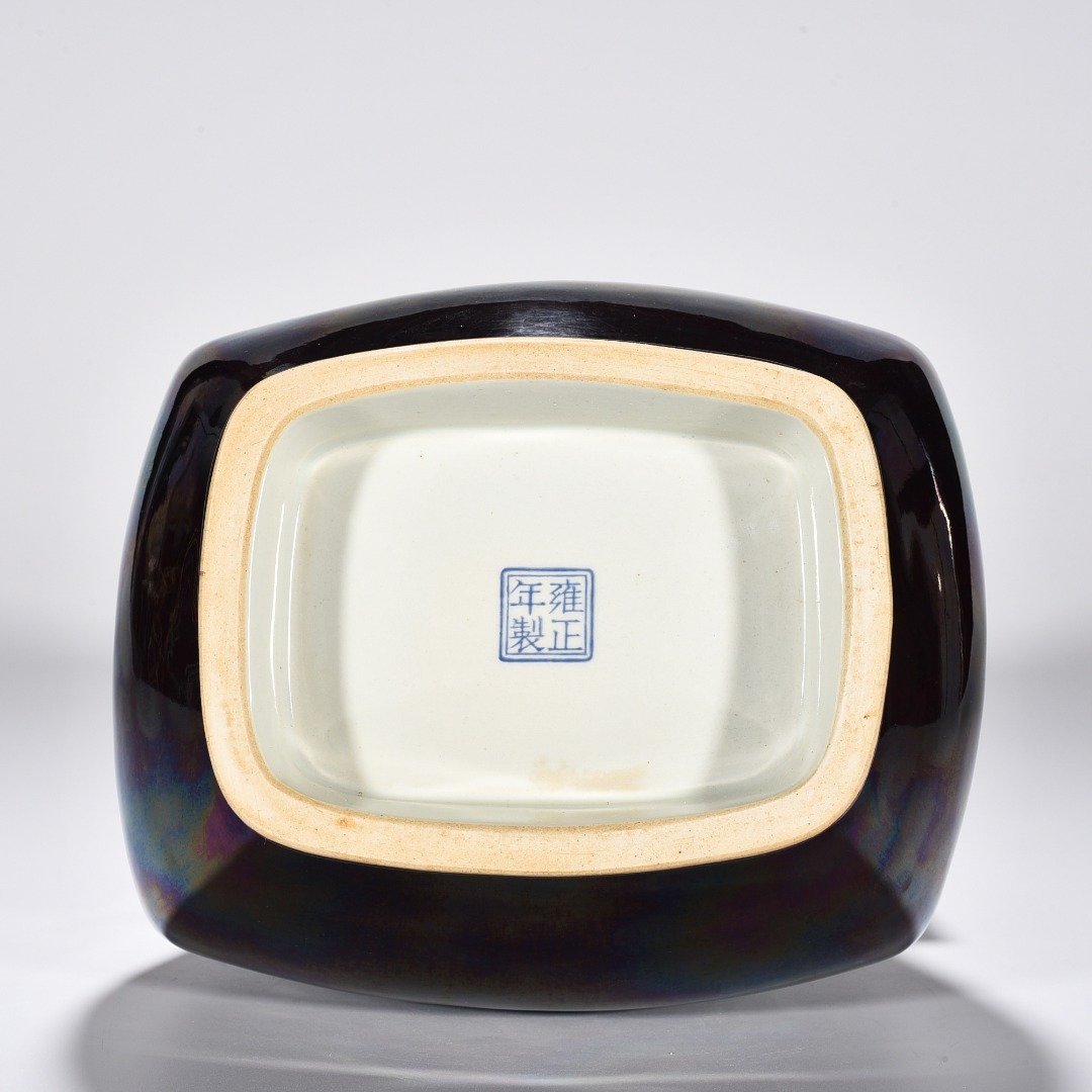 Qing Dynasty Yongzheng Lang Kiln red glaze through-ear vase