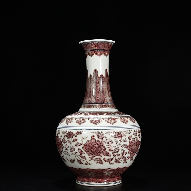 Qing Dynasty Yongzheng underglaze red underglaze flower vase