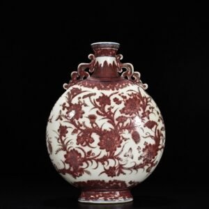 Qing Dynasty Yongzheng period underglaze red flower pattern flat vase