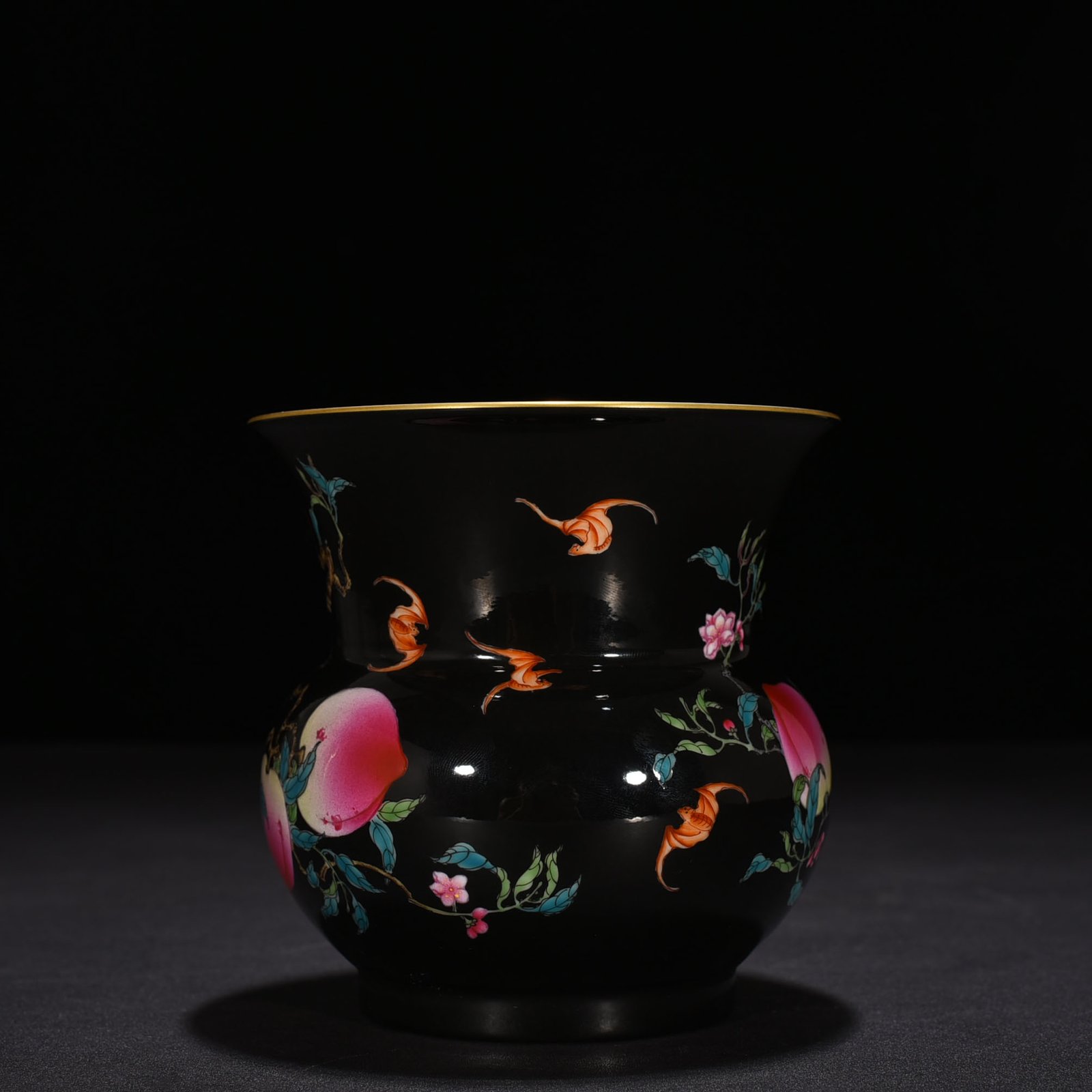 Qing Dynasty Yongzheng black ground pastel five blessings and nine peach patterns slag bucket