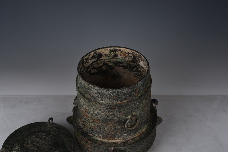 Zhou Dynasty bronze statue antique antique and ancient porcelain