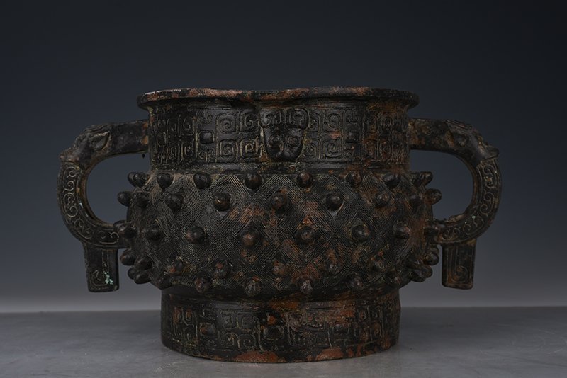 Zhou Dynasty Bronze Gui Furnace Antique Antique Porcelain