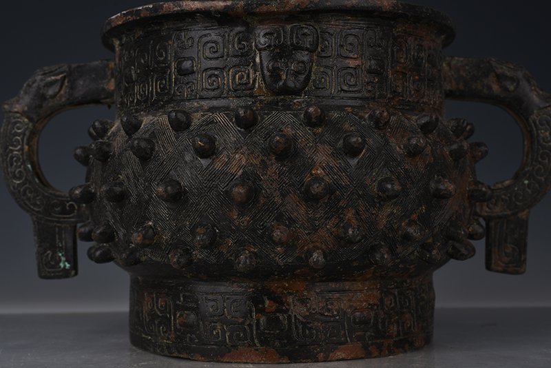 Zhou Dynasty Bronze Gui Furnace Antique Antique Porcelain