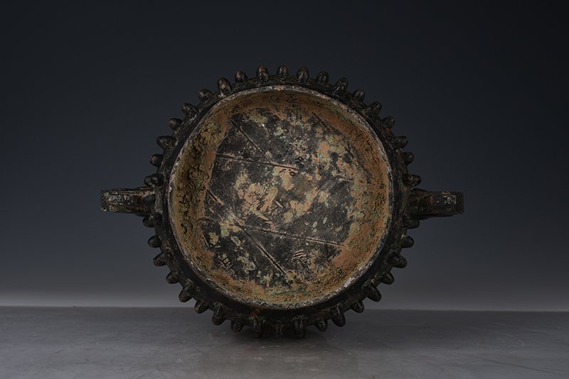 Zhou Dynasty Bronze Gui Furnace Antique Antique Porcelain