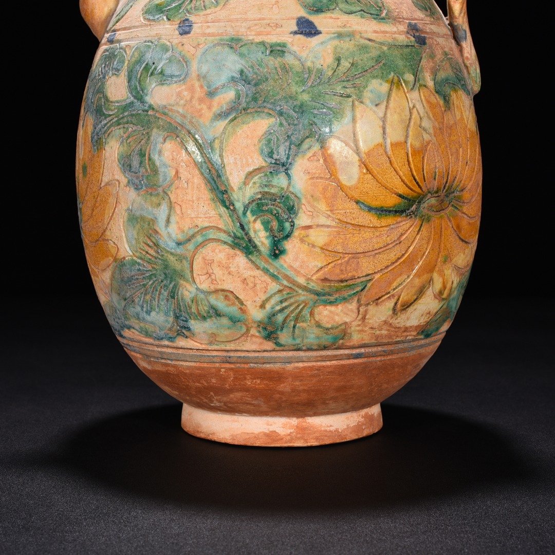 Liao Dynasty three-color engraved flower-patterned ewer