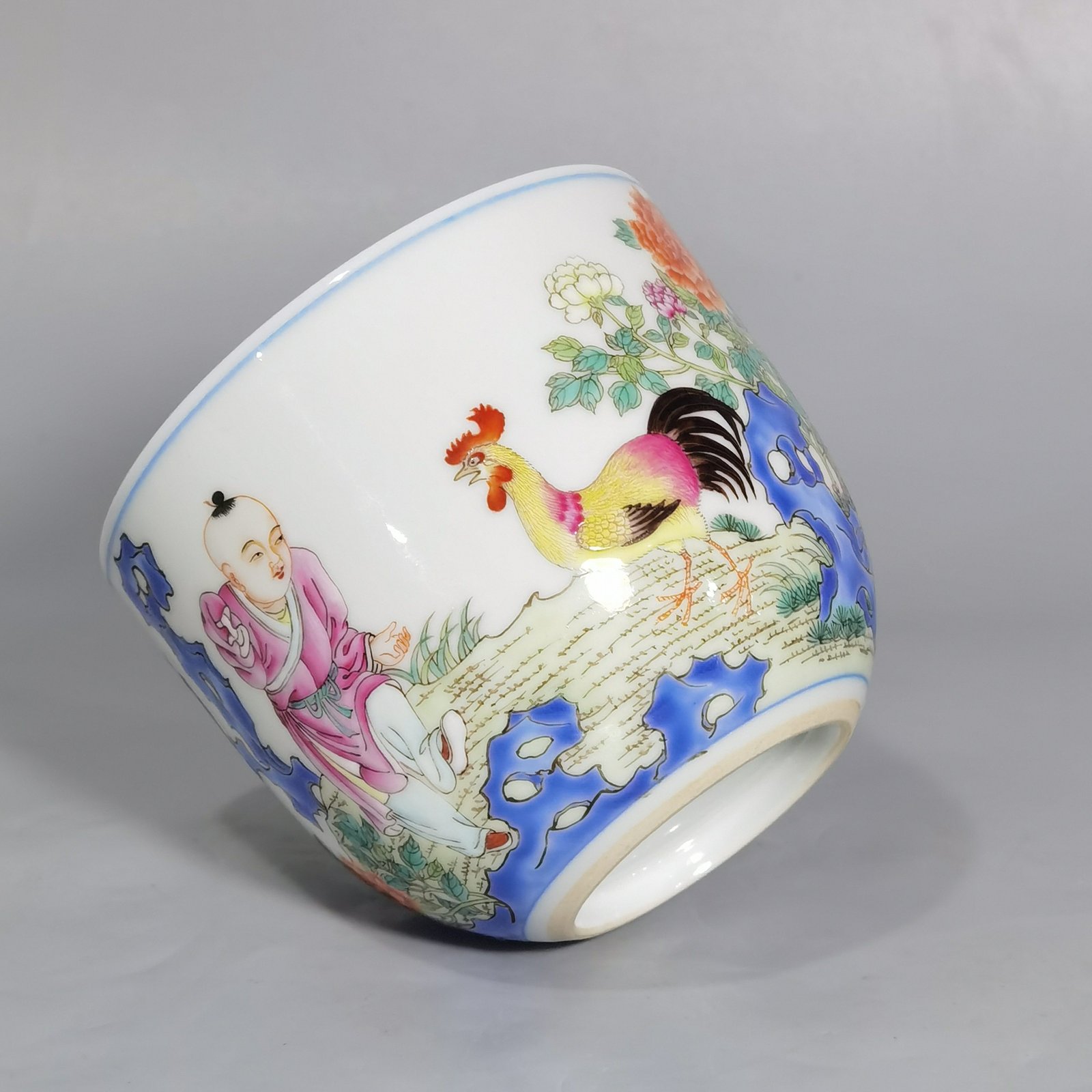 Qing Dynasty Qianlong antique pastel chicken cup