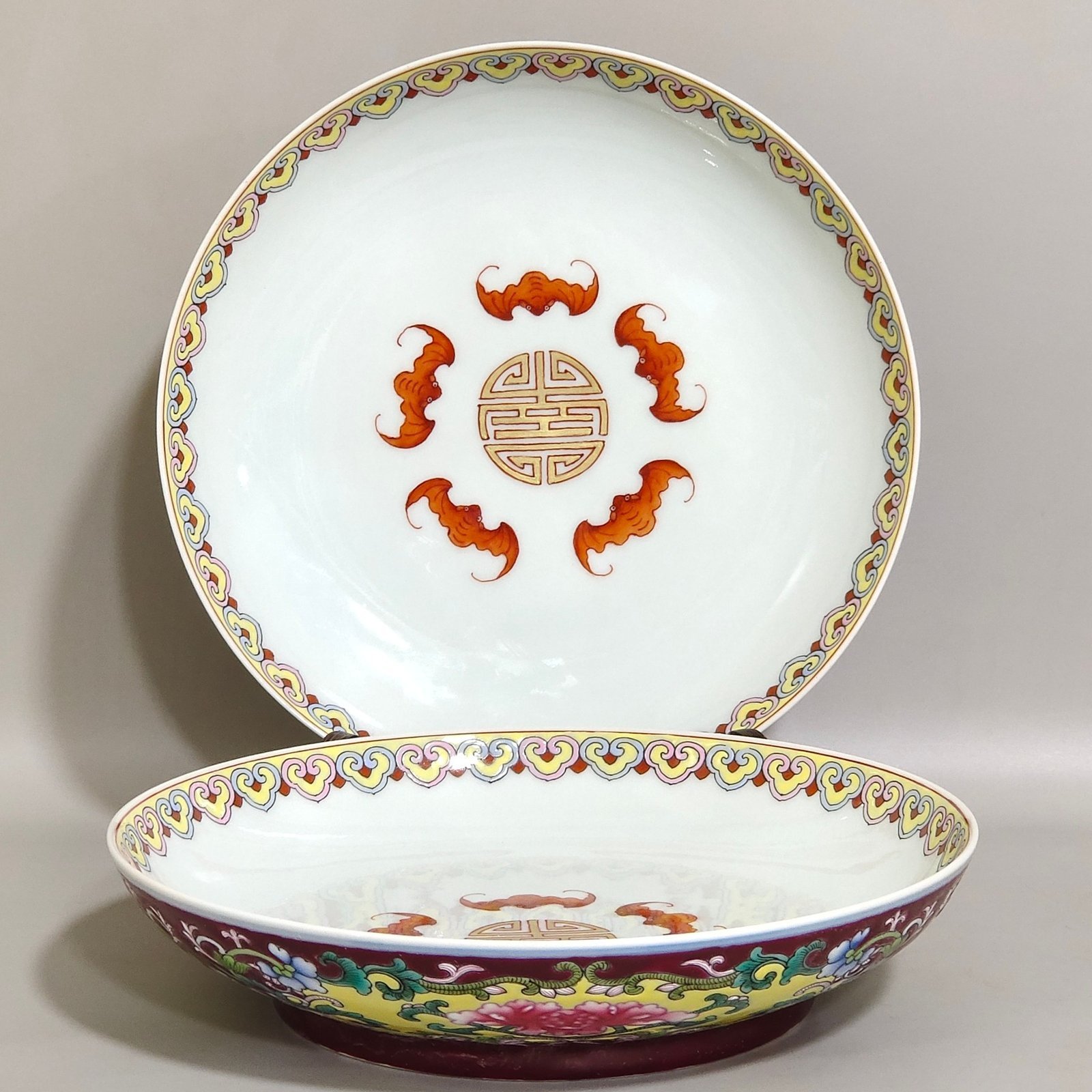 Qing Dynasty Qianlong ground flowers and five blessings longevity tray