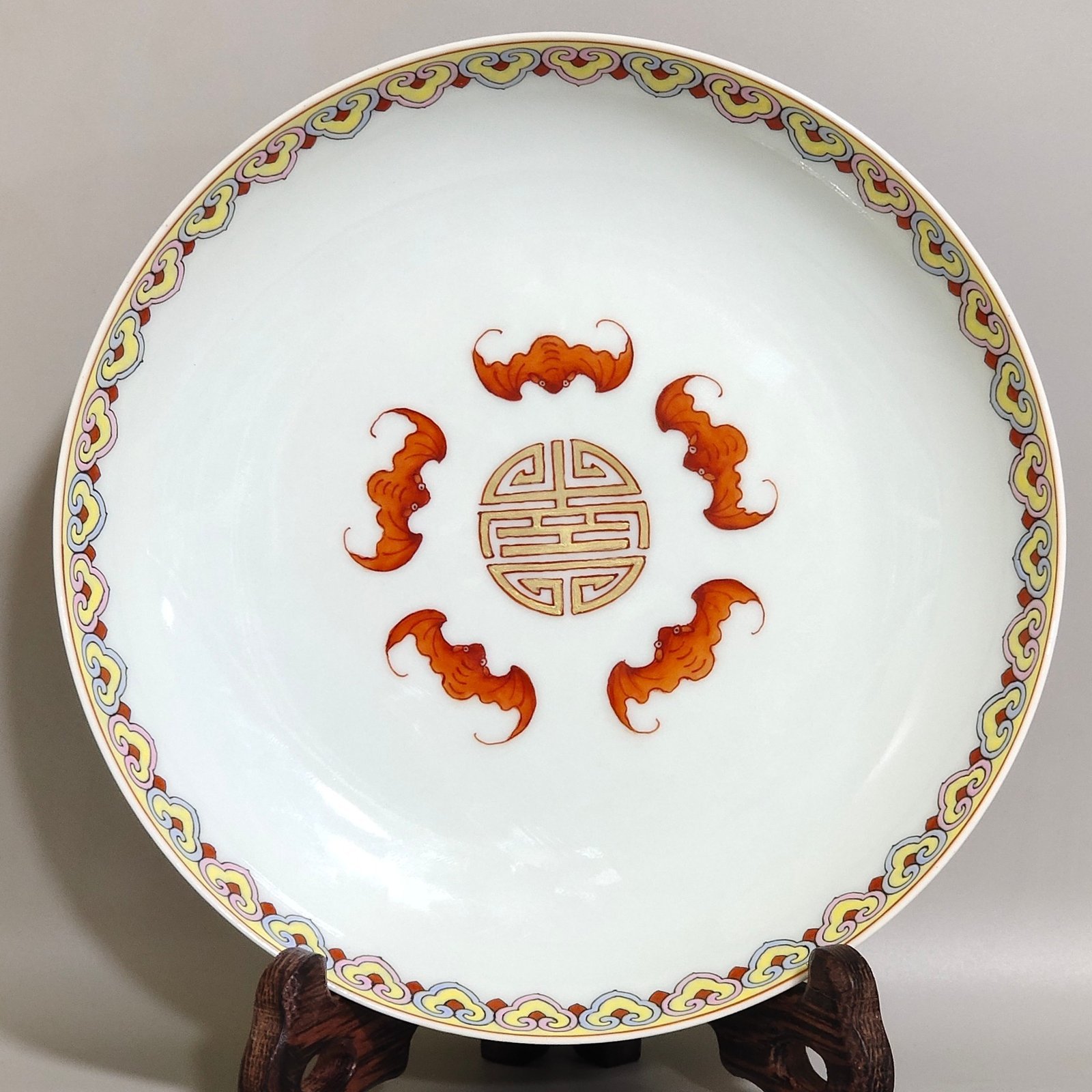 Qing Dynasty Qianlong ground flowers and five blessings longevity tray