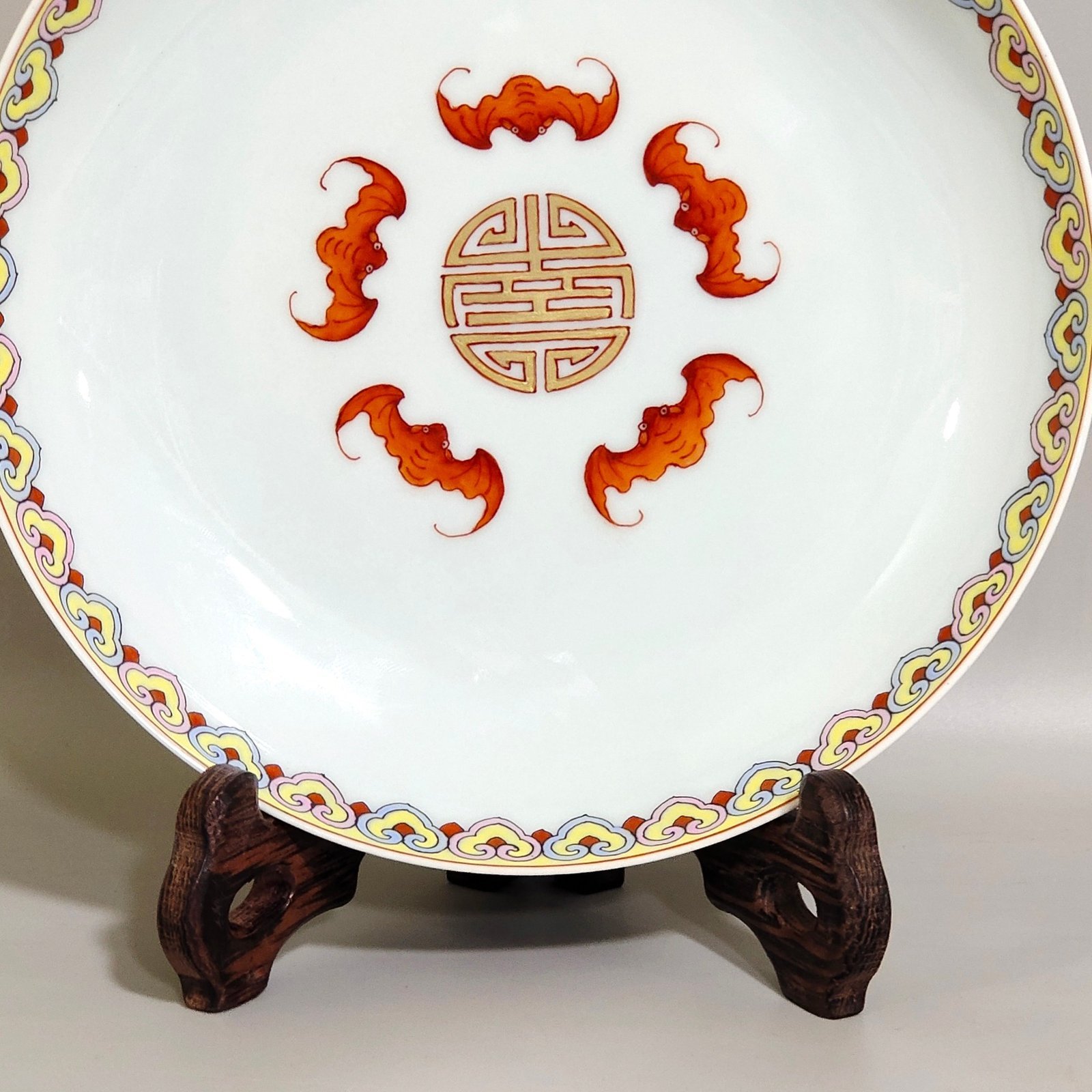 Qing Dynasty Qianlong ground flowers and five blessings longevity tray