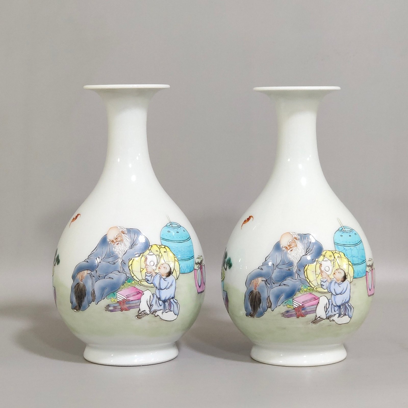 Qing Dynasty Qianlong A jade pot and spring vase