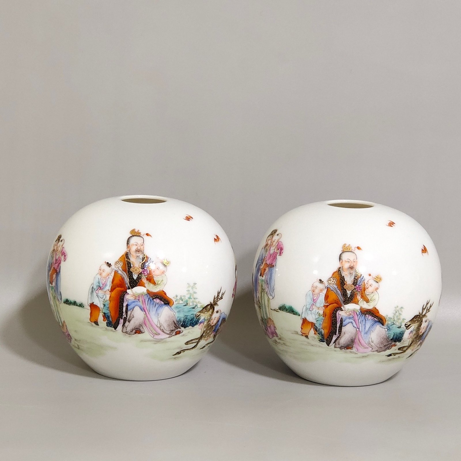 Qing Dynasty Hongxian thin-walled water vessel Three Star Gods Bestowing