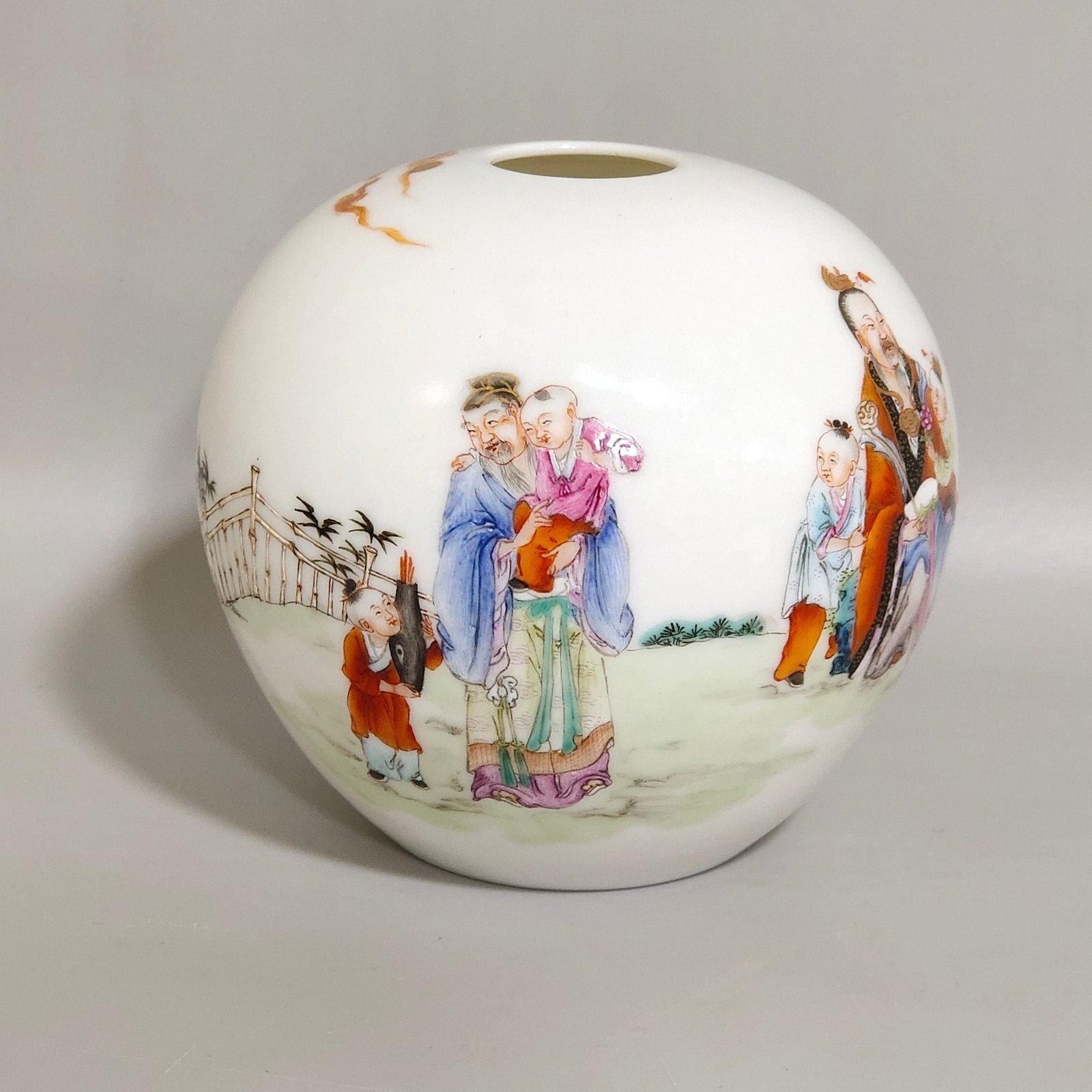 Qing Dynasty Hongxian thin-walled water vessel Three Star Gods Bestowing