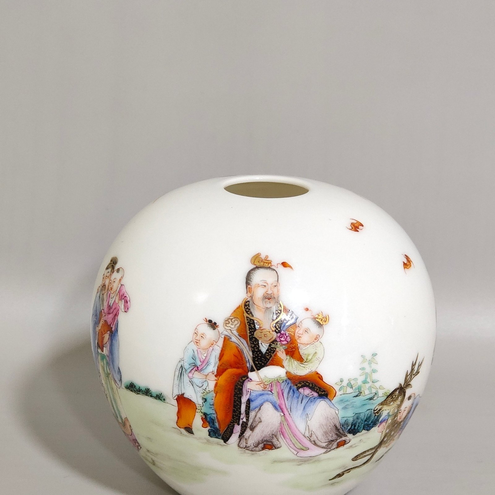Qing Dynasty Hongxian thin-walled water vessel Three Star Gods Bestowing