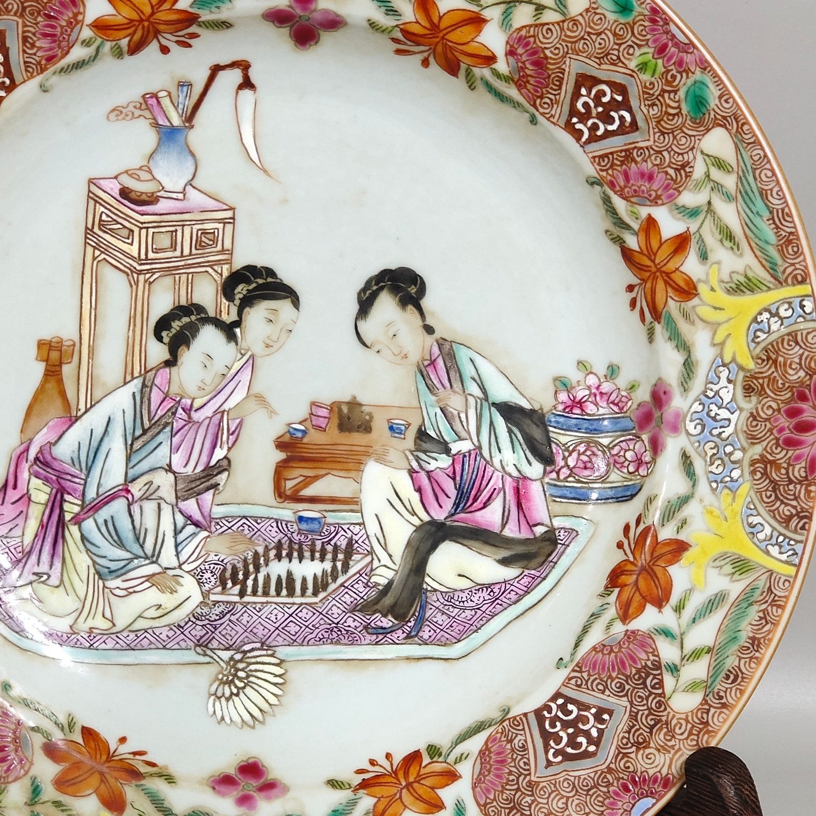 Qing Dynasty Overseas return and export character story plate