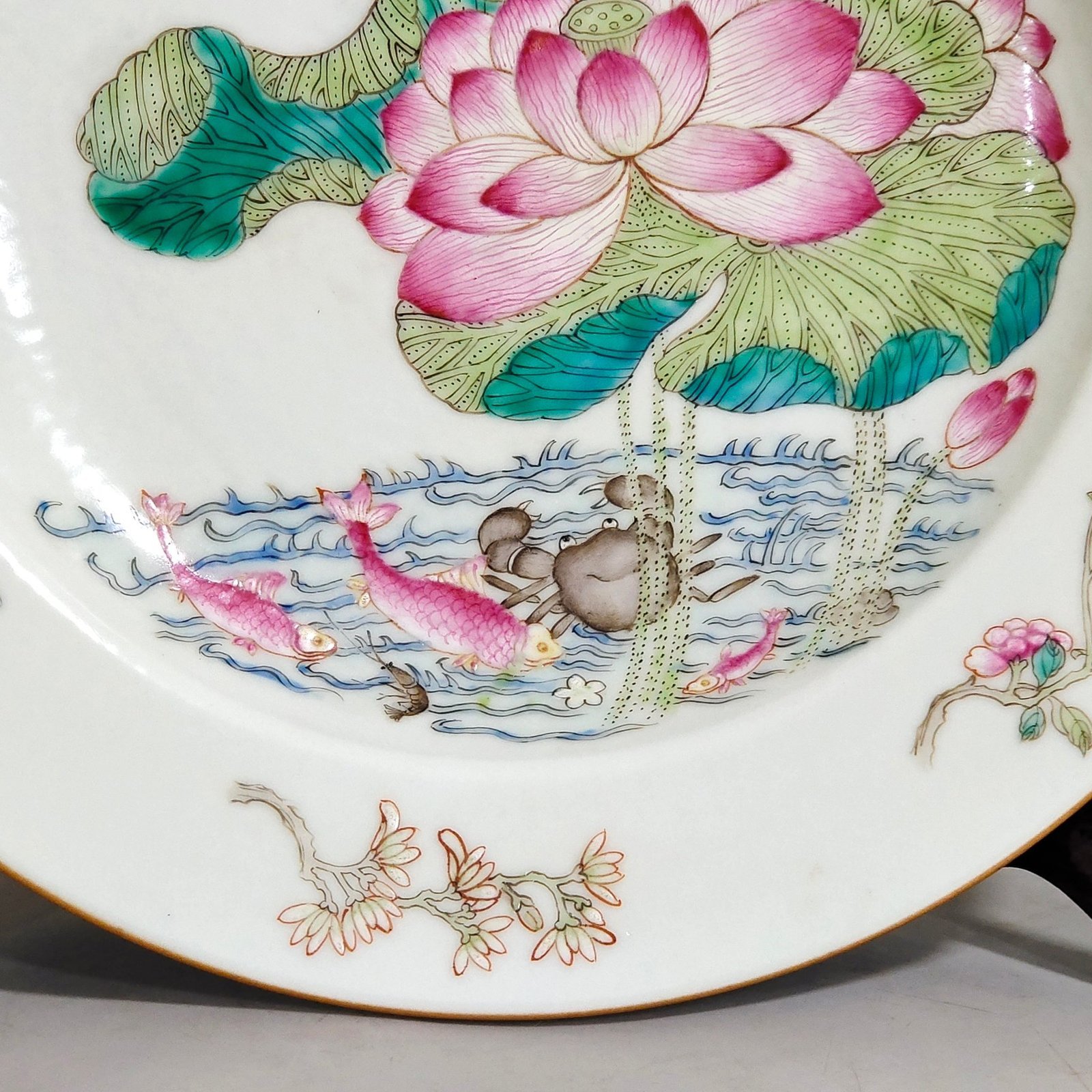 Qing Dynasty Yongzheng Lotus plate for overseas export