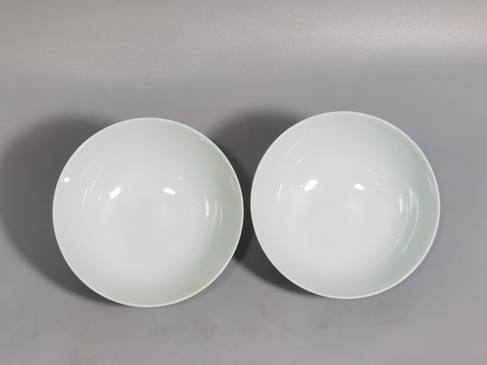 Qing Dynasty Yongzheng Year a pair of enamel nine-autumn tea circles