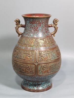 Qing Dynasty Qianlong bronze glaze gold-carved double-eared statue