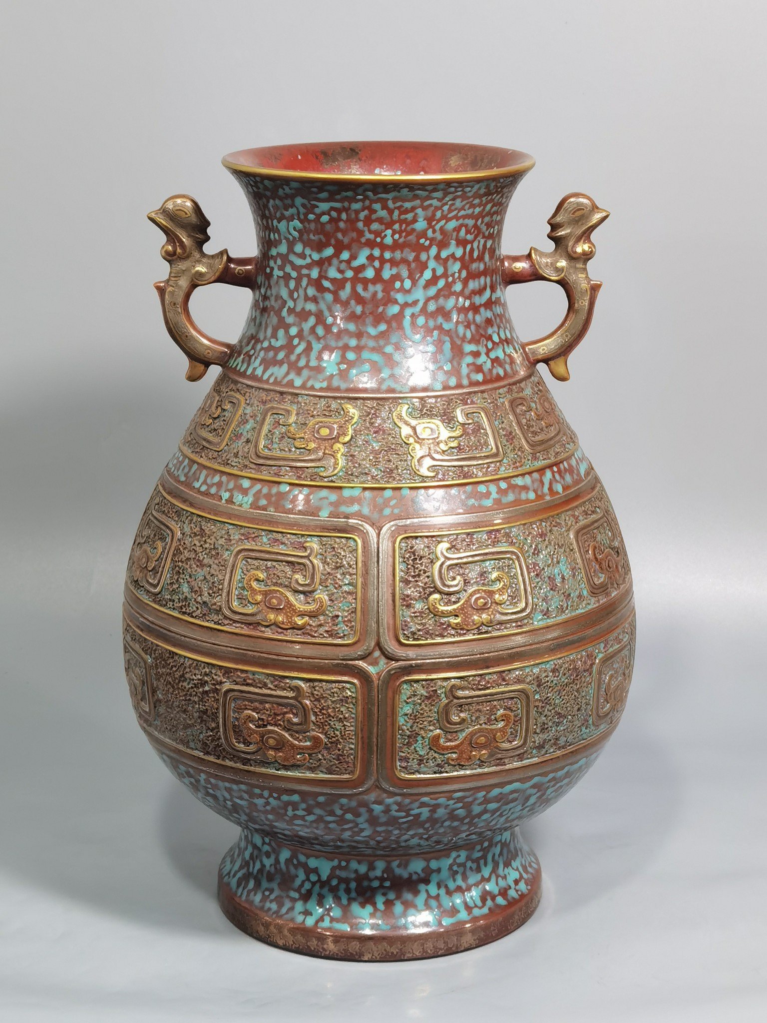 Qing Dynasty Qianlong bronze glaze gold-carved double-eared statue