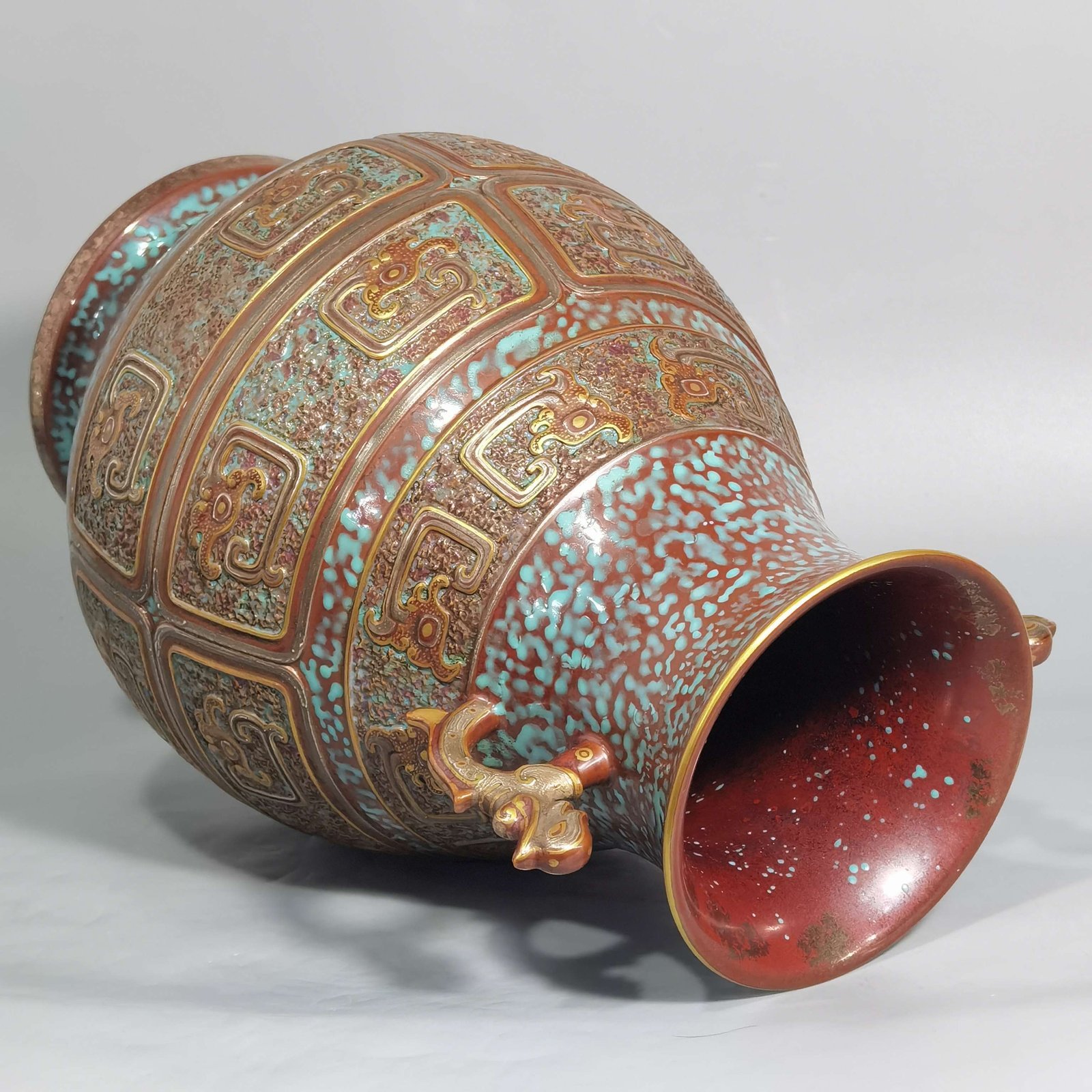 Qing Dynasty Qianlong bronze glaze gold-carved double-eared statue