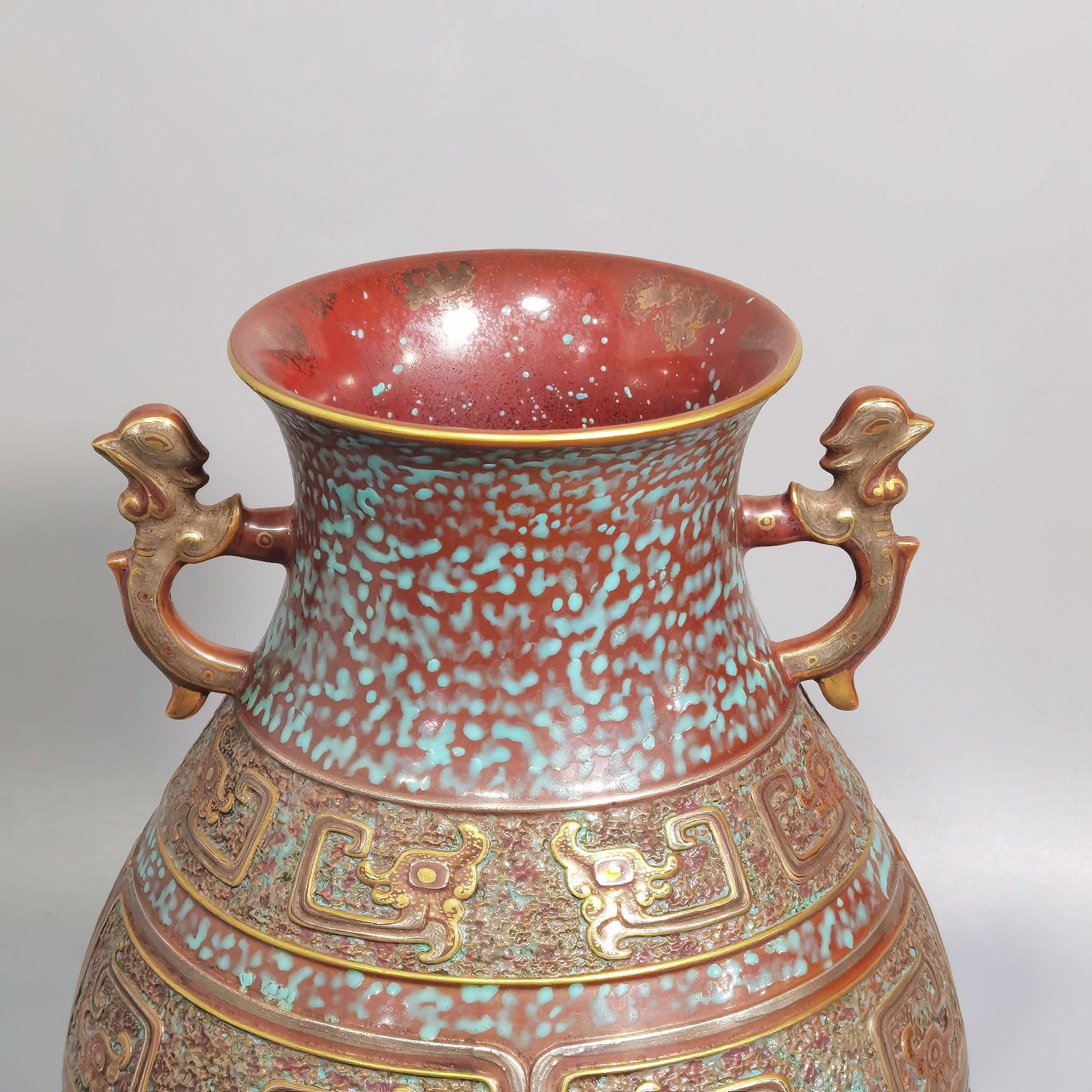 Qing Dynasty Qianlong bronze glaze gold-carved double-eared statue