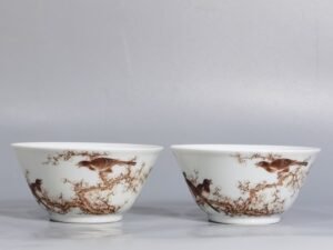 Qing Dynasty Qianlong ink color magpie climbing plum blossom cup with poem inscription